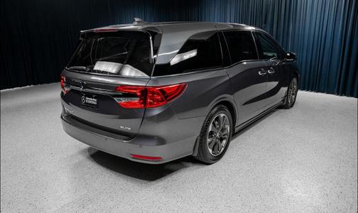 Modern Steel Metallic 2023 Honda Odyssey Elite