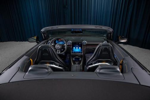 2026 Mercedes-Benz AMG SL 63 Base