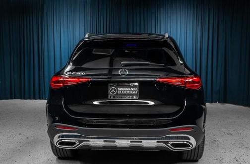 2025 Mercedes-Benz GLC 300 Base