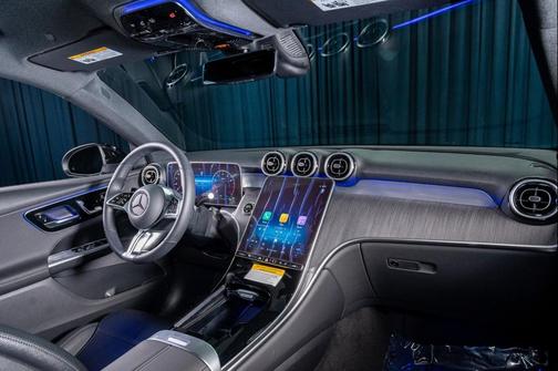 2025 Mercedes-Benz GLC 300 Base