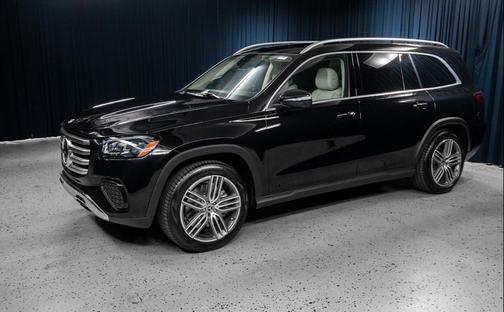 2026 Mercedes-Benz GLS 450 4MATIC