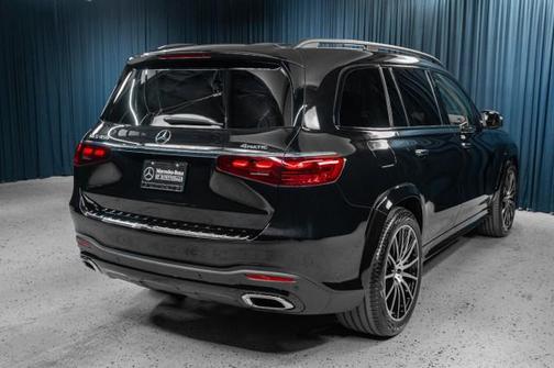 2025 Mercedes-Benz GLS 450 4MATIC
