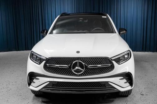 2025 Mercedes-Benz GLC 350e Base