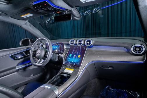 2025 Mercedes-Benz GLC 350e Base