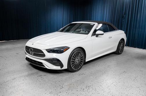 Polar White 2026 Mercedes-Benz CLE 450 4MATIC