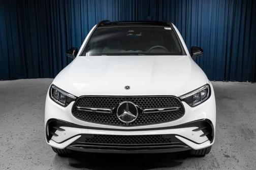 2025 Mercedes-Benz GLC 350e Base