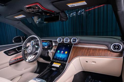 2026 Mercedes-Benz GLC 300 Base