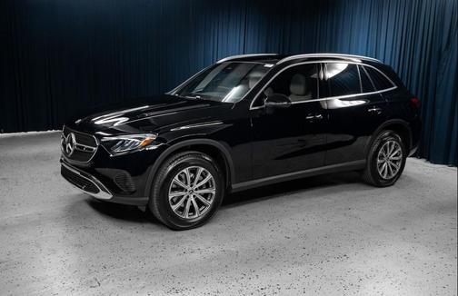 2026 Mercedes-Benz GLC 300 Base