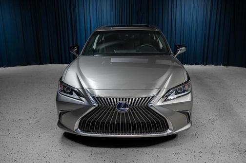 2019 Lexus ES 300h Base