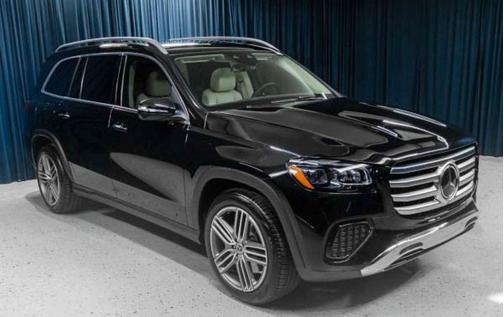 Obsidian Black Metallic 2026 Mercedes-Benz GLS 450 4MATIC