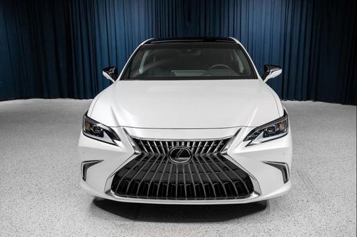 Eminent White Pearl 2024 Lexus ES 350 Luxury