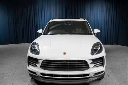2021 Porsche Macan SUV