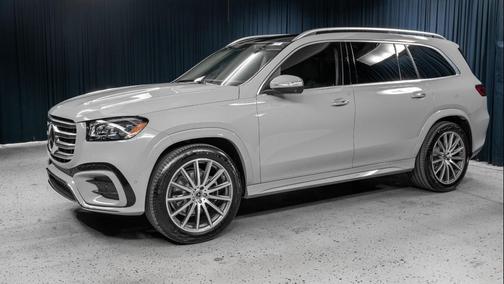 2025 Mercedes-Benz GLS 450 4MATIC