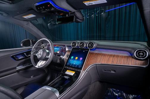 2026 Mercedes-Benz GLC 300 Base