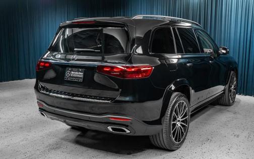 2025 Mercedes-Benz GLS 450 4MATIC