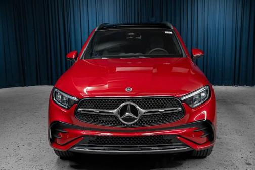2025 Mercedes-Benz GLC 350e Base