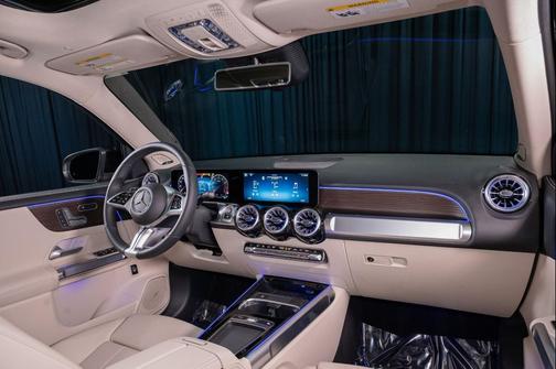 Night Black 2026 Mercedes-Benz GLB 250 4MATIC