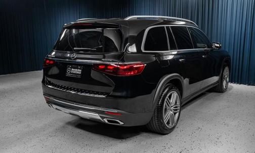2026 Mercedes-Benz GLS 450 4MATIC