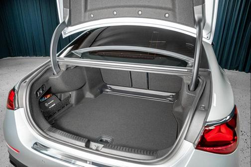 Cirrus Silver Metallic 2026 Mercedes-Benz E-Class 4MATIC