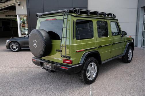 MANUFAKTUR Agave Green Non Metallic 2025 Mercedes-Benz G-Class 4MATIC