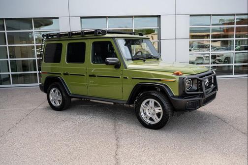 MANUFAKTUR Agave Green Non Metallic 2025 Mercedes-Benz G-Class 4MATIC