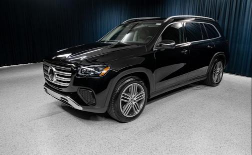 Obsidian Black Metallic 2026 Mercedes-Benz GLS 450 4MATIC