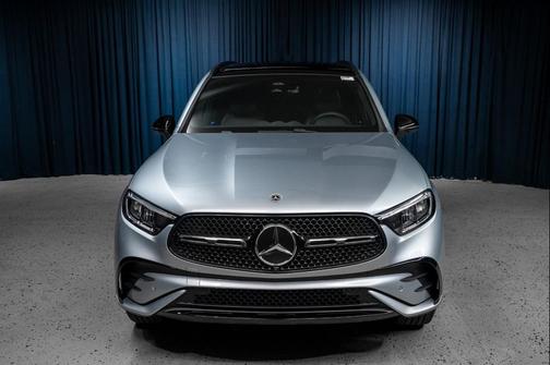 2026 Mercedes-Benz GLC 300 Base