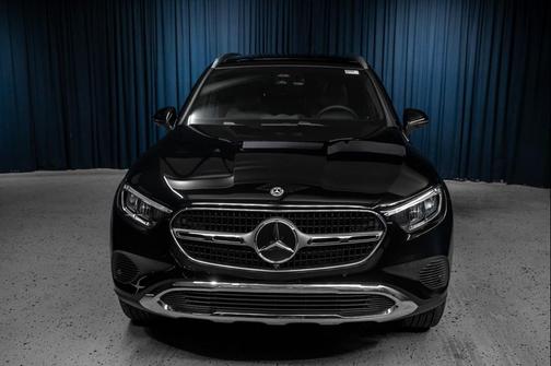 Obsidian Black Metallic 2026 Mercedes-Benz GLC 300 Base