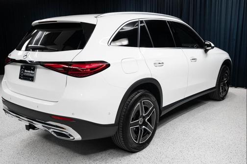 Polar White 2027 Mercedes-Benz GLC 300 Base