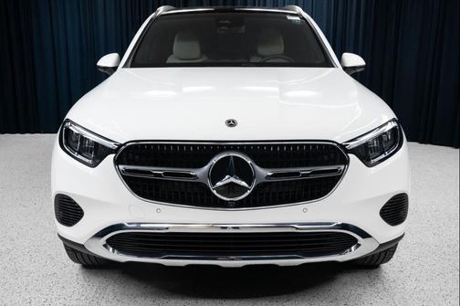 Polar White 2027 Mercedes-Benz GLC 300 Base