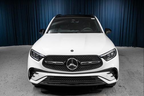 2025 Mercedes-Benz GLC 300 Base