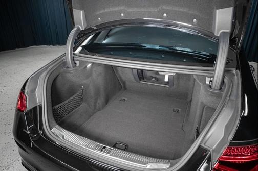 Obsidian Black Metallic 2026 Mercedes-Benz S-Class 4MATIC