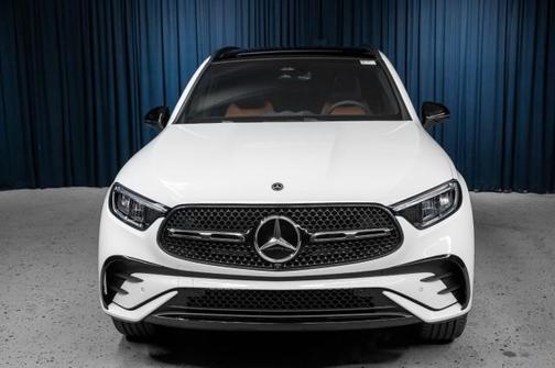2025 Mercedes-Benz GLC 300 Base