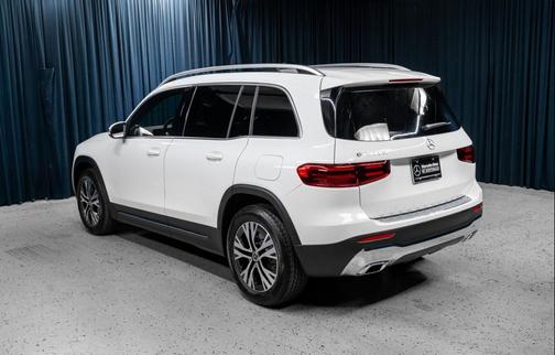 Polar White 2026 Mercedes-Benz GLB 250 Base