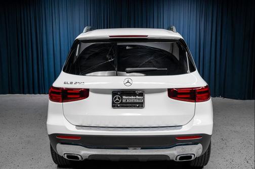 Polar White 2026 Mercedes-Benz GLB 250 Base