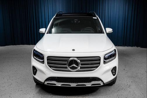 Polar White 2026 Mercedes-Benz GLB 250 Base