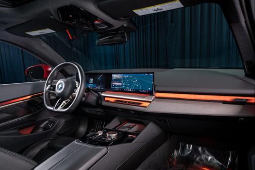 2025 BMW i5 eDrive40