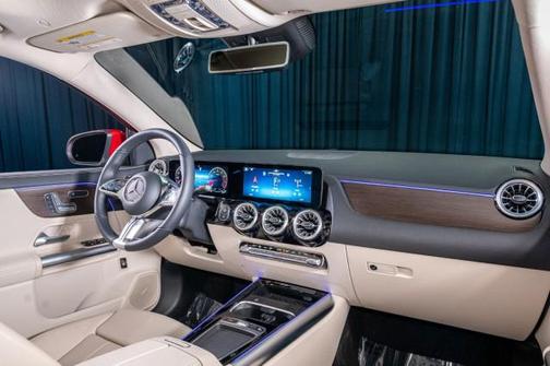 2025 Mercedes-Benz GLA 250 4MATIC