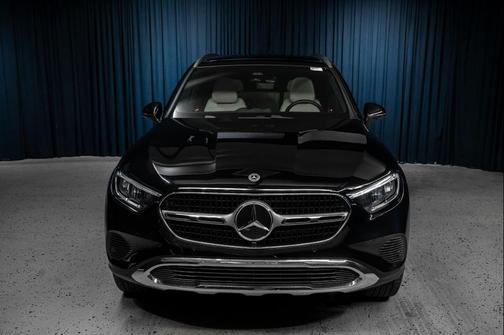 Obsidian Black Metallic 2026 Mercedes-Benz GLC 300 Base