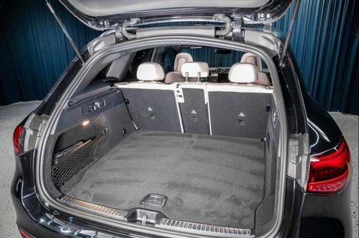 Obsidian Black Metallic 2026 Mercedes-Benz GLC 300 Base