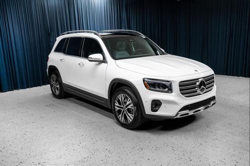 Polar White 2026 Mercedes-Benz GLB 250 Base