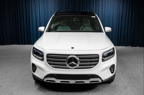 Polar White 2026 Mercedes-Benz GLB 250 Base
