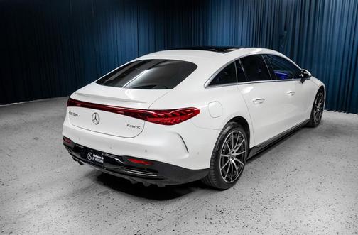 MANUFAKTUR Diamond White 2023 Mercedes-Benz EQS 580 4MATIC