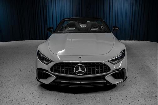 2022 Mercedes-Benz AMG SL 63 Base