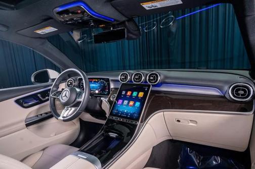 2025 Mercedes-Benz GLC 300 4MATIC