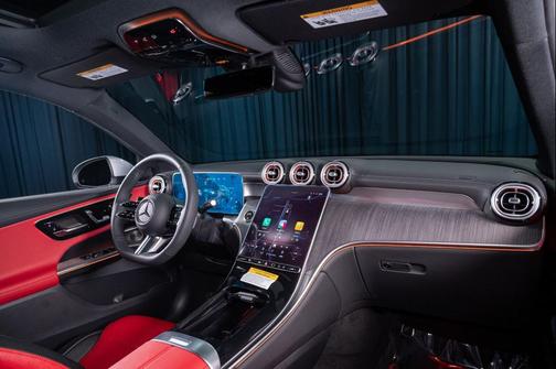 2026 Mercedes-Benz GLC 300 Base