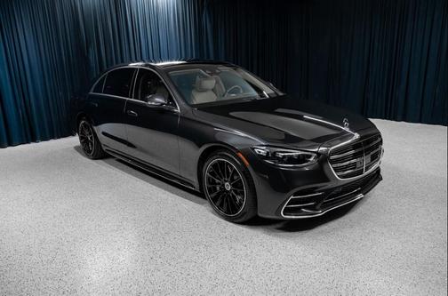 Graphite Grey Metallic 2026 Mercedes-Benz S-Class 4MATIC