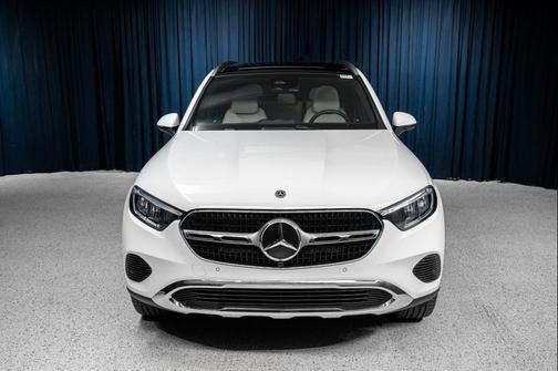 Polar White 2026 Mercedes-Benz GLC 300 Base