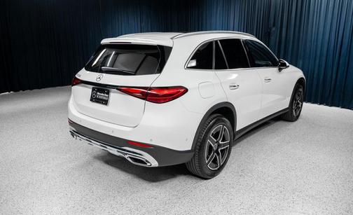Polar White 2026 Mercedes-Benz GLC 300 Base