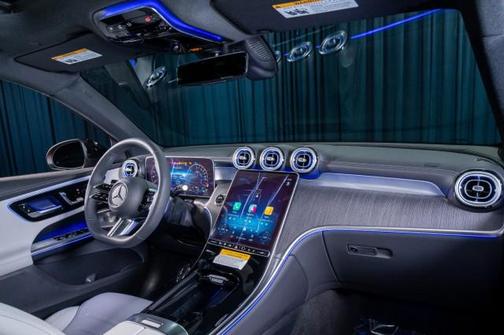 2025 Mercedes-Benz GLC 350e Base